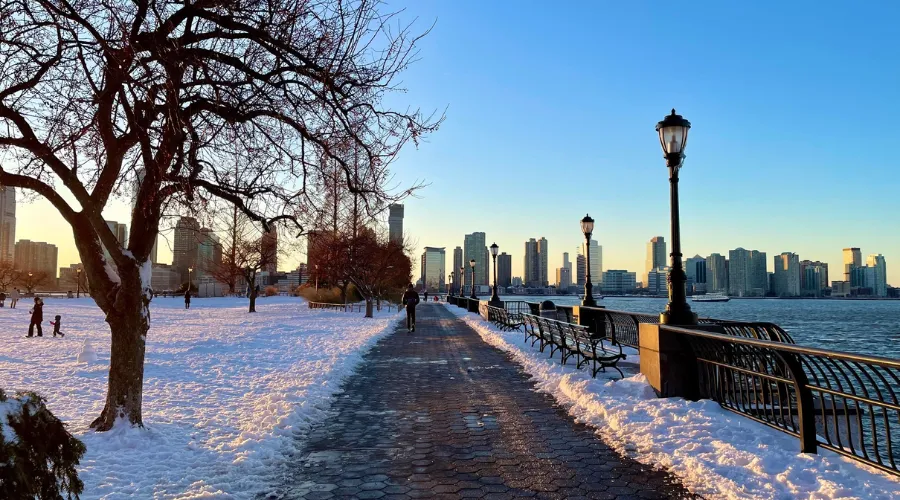 Iconic Winter Views & Walks