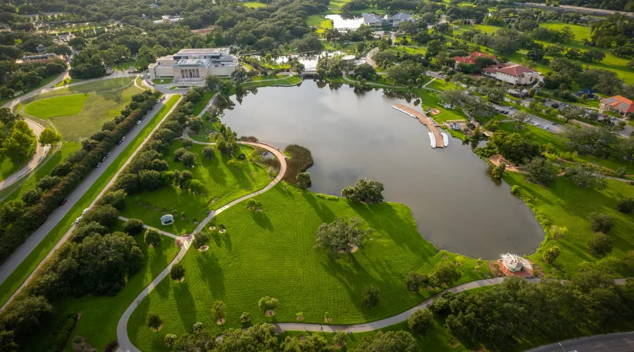 Unique Activities & Local Neighborhoods