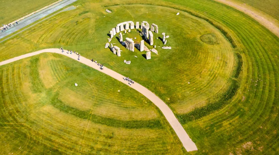 Stonehenge – Ancient Mystery